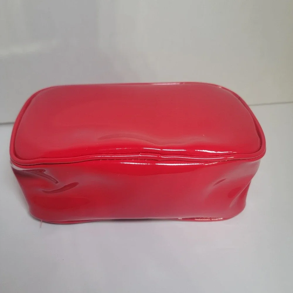 Strawberry‎ Shortcake Large Makeup Cosmetic Bag & 4 Eye Brushes & 2 Applicators